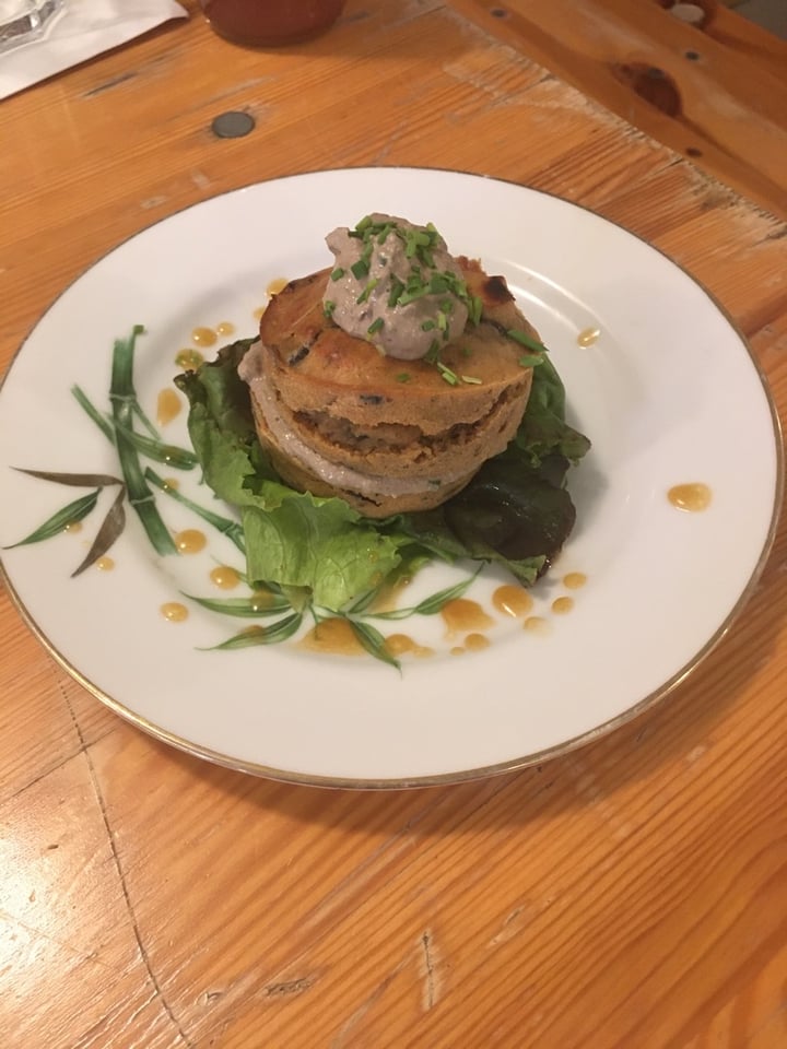 review photo of Mariposas Mushroom pie shared by @hobbas on 17 Jul 2021 - review