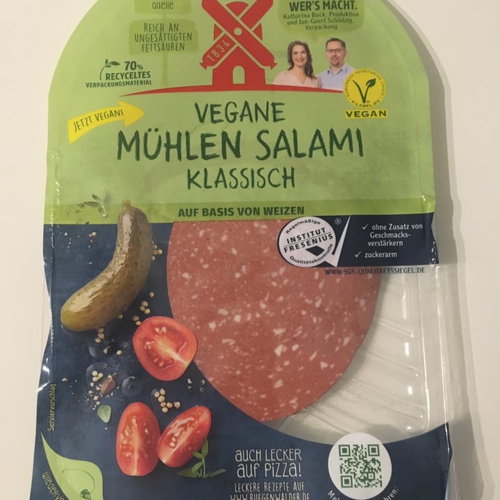 photo of Rügenwalder Mühle Vegane Mühlen Salami shared by @flexetarier on  18 Aug 2021 - review