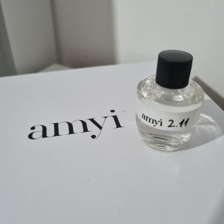 photo of amyi Perfume Amyi 2.11 shared by @isazanelatto on  11 May 2022 - review