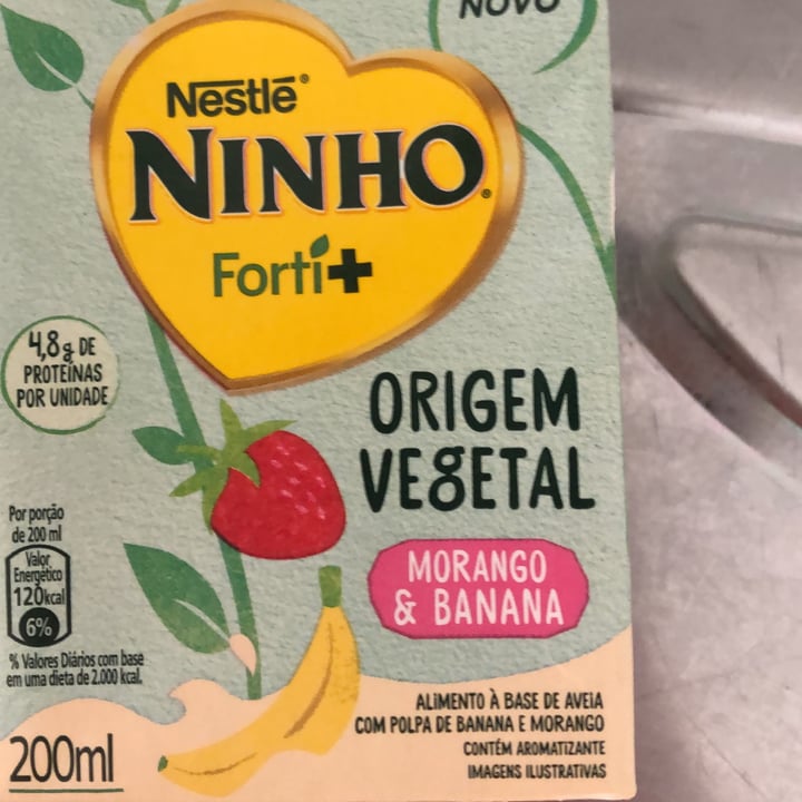 photo of Nestlé ninho morango e banana shared by @paulaliro on  01 Jun 2022 - review