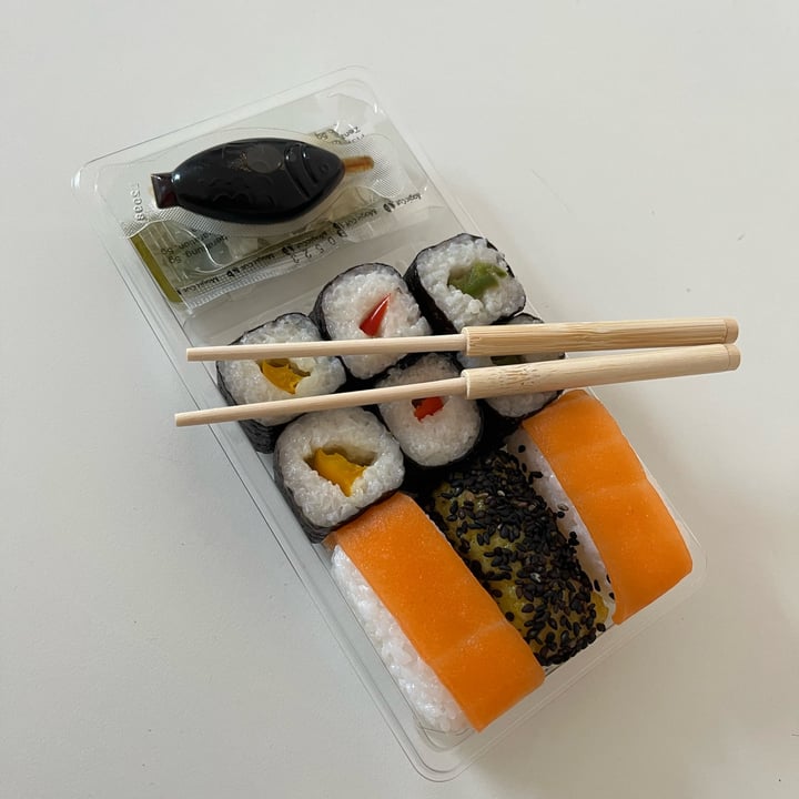 photo of Nanami Vegane Sushi Box shared by @domcsiwill on  29 Jun 2022 - review