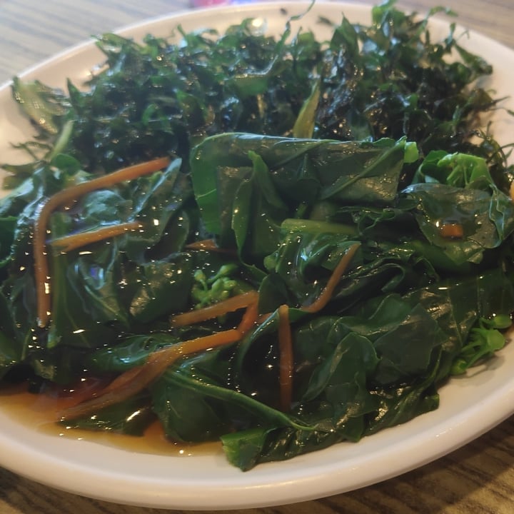 photo of R&J Cosy Corner (Zi Zai Vegetarian) Stir Fry Seaweed Kai Lan shared by @amazinganne on  02 Aug 2020 - review