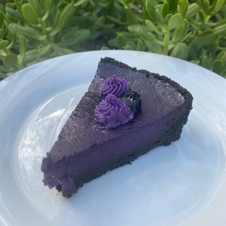 photo of Andyy Plants Ube Cheesecake shared by @kimvillaneda on  05 Mar 2021 - review