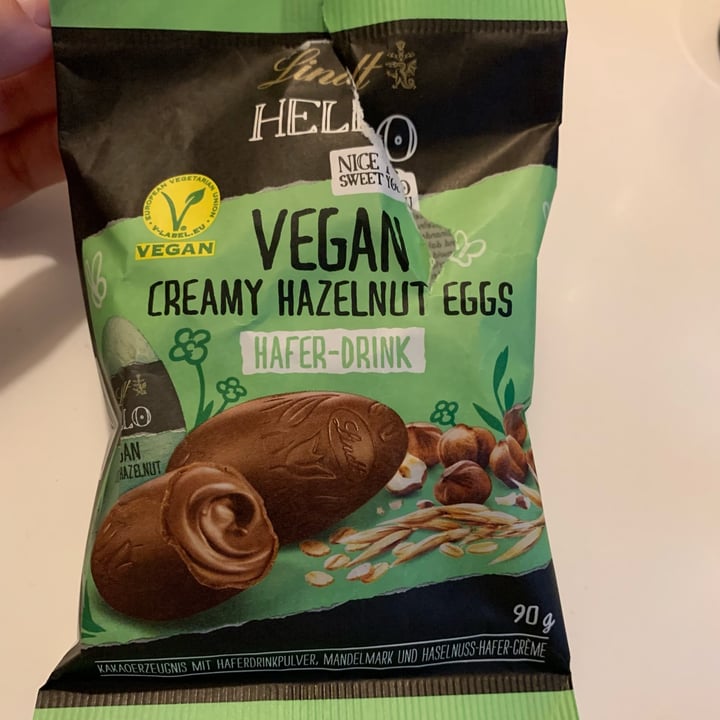 photo of Lindt Hello Vegan Creamy Hazelnut Eggs shared by @renikaahas on  16 Mar 2022 - review