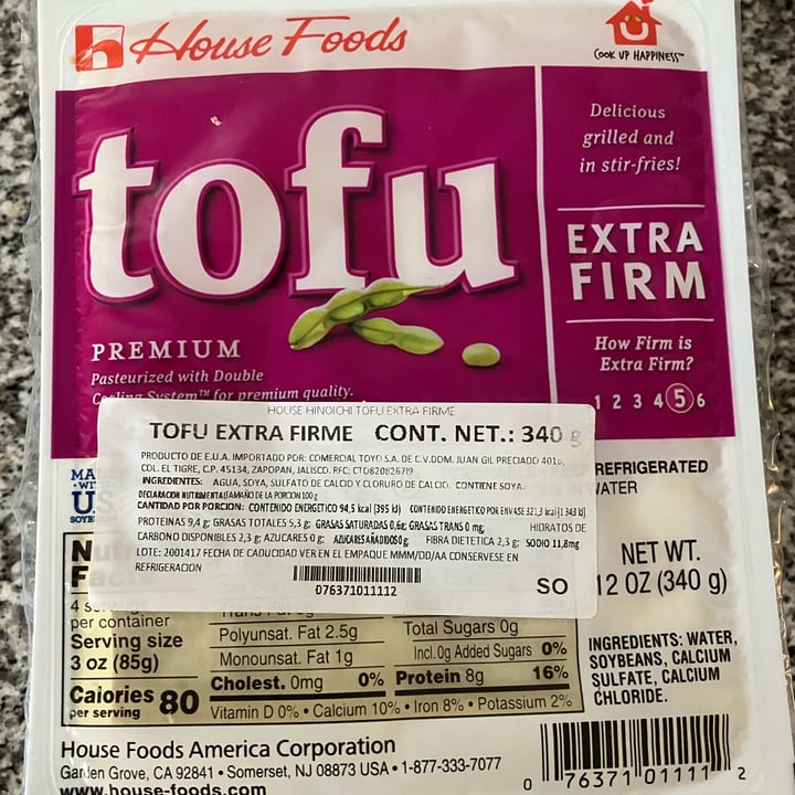 photo of House Foods Organic Extra Firm Tofu shared by @enriquegg on  11 Aug 2022 - review