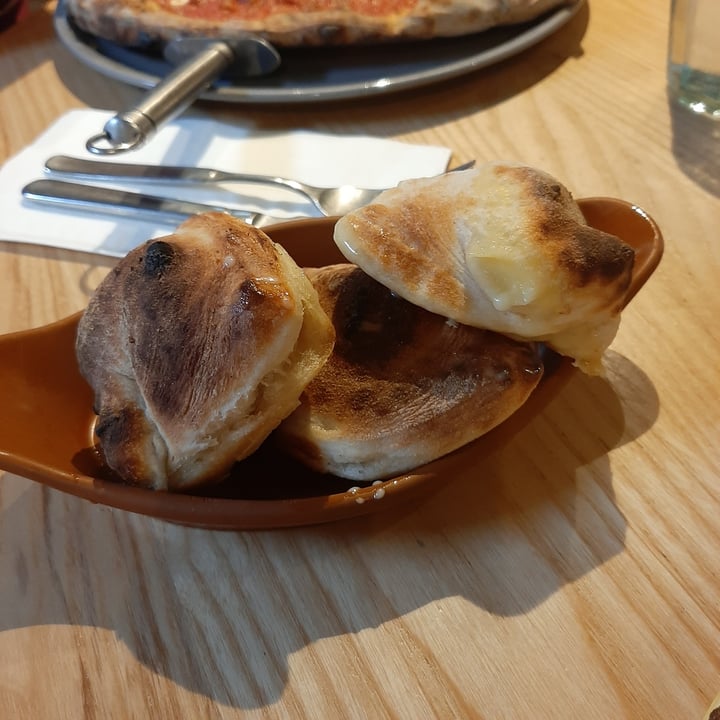 photo of Purezza - Vegan Pizza Camden Dough Balls shared by @maiaceto on  29 May 2022 - review
