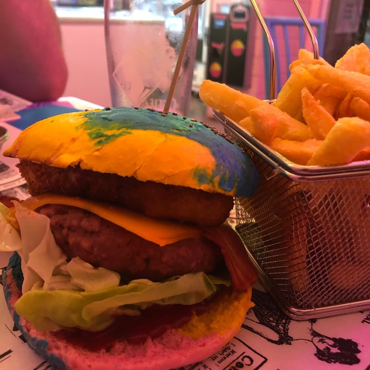 photo of Freedom Cakes American Cheeseburguer shared by @veganningbetter on  17 Jun 2021 - review