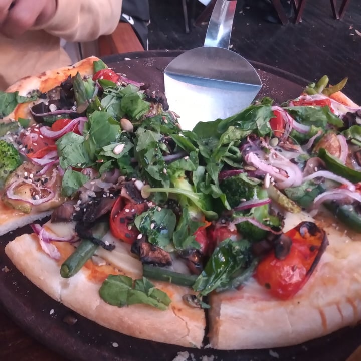photo of Cervecería Manush Pizza Vegana shared by @agusvicentini on  01 Feb 2022 - review