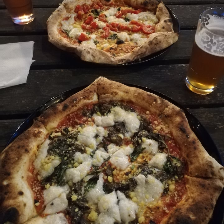 review photo of Parco Romano Biodistretto Castelli Romani pizza parmigiana veg shared by @liaa on 29 Jul 2022 - review