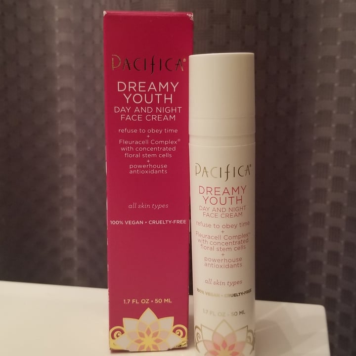 photo of Pacifica Dreamy Youth : Day and Night Face Cream shared by @jonedoe007 on  02 Sep 2020 - review