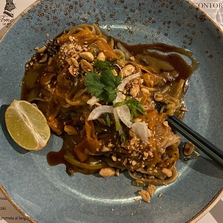 photo of Romeow Cat Bistrot Pad Thai shared by @laupicciotti on  16 Jun 2022 - review