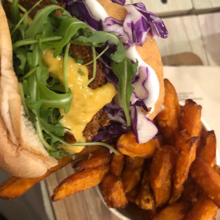 photo of VeganBurg Singapore Trufflebello Burger shared by @heavenly0430 on  10 Dec 2020 - review