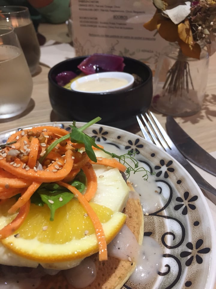 photo of Sovaga “Burger” de pancake salé/steak des légumineuses épicé avec mayonnaise vegan shared by @cnovaro on  03 Dec 2019 - review