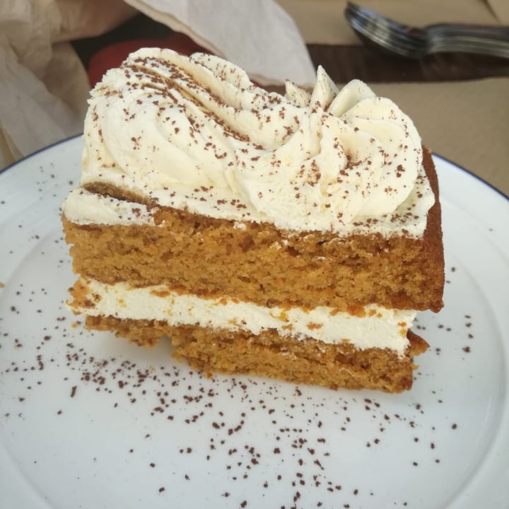 photo of Thank You Mother Carrot cake shared by @despistaa on  13 Sep 2020 - review