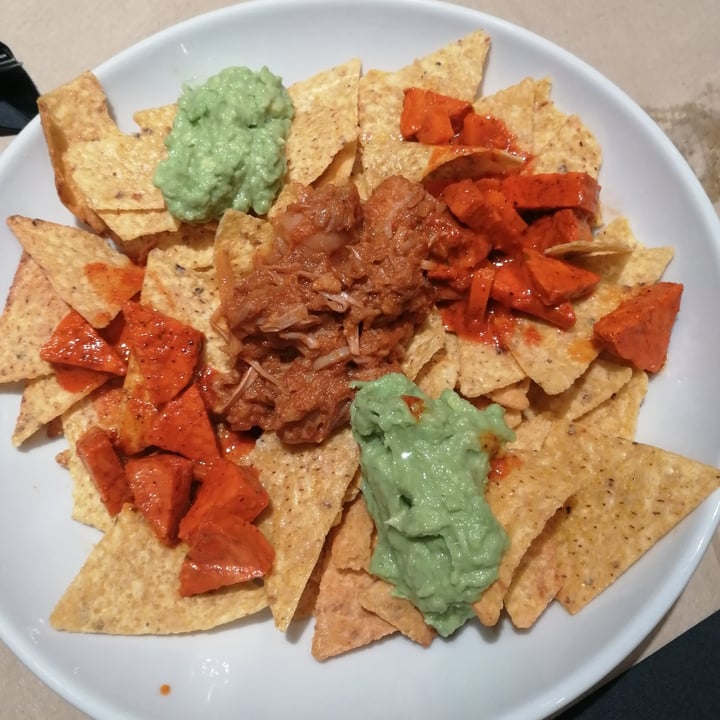 photo of Penguin Bar Nachos shared by @ani16 on  08 Oct 2022 - review