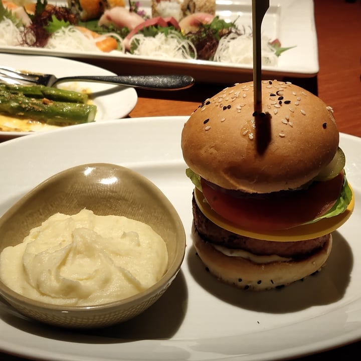 review photo of Mezza9 Classic cheese beyond burger shared by @amazinganne on 09 Jul 2020 - review