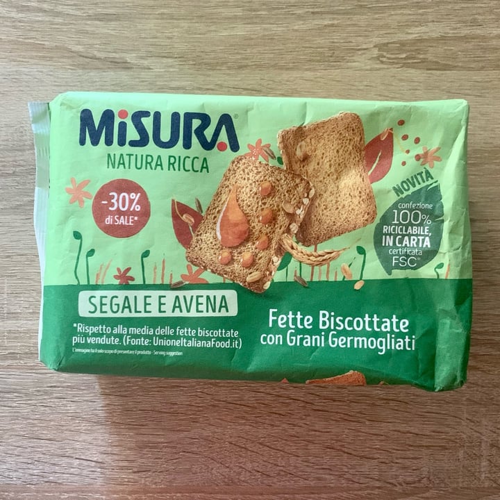 photo of Misura Fette biscottate Con Grani Germogliati Segale E Avena shared by @adele91m on  27 Aug 2022 - review