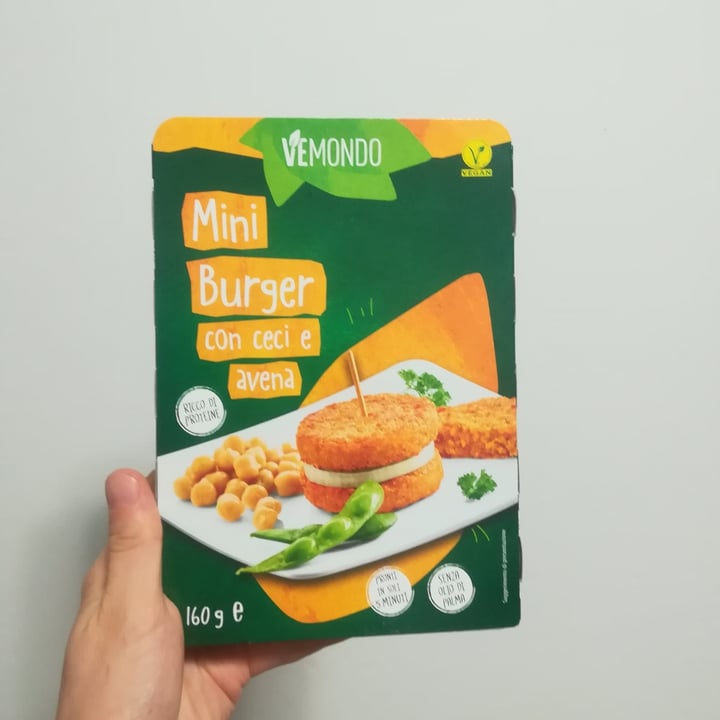 photo of Vemondo  mini burger con ceci e avena shared by @sara1997 on  18 Aug 2022 - review