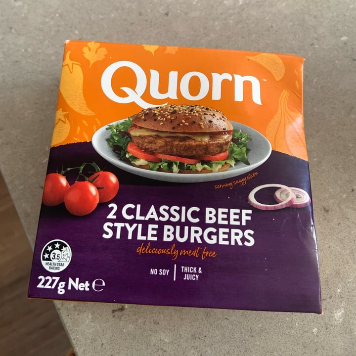 photo of Quorn Classic beef style burger shared by @justlyn3 on  27 Mar 2022 - review