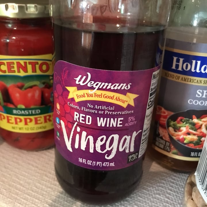 photo of Wegmans Red Wine Vinegar shared by @kacalista on  02 Sep 2021 - review