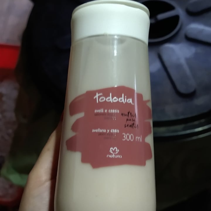 photo of Natura Crema corporal tododia- avellana y casis shared by @ericavegana on  10 Apr 2021 - review