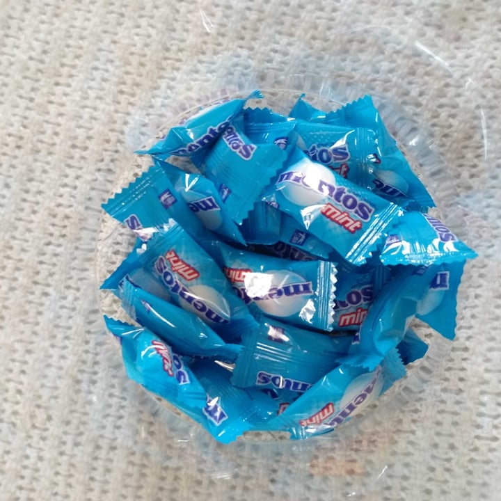 photo of Perfetti van melle Mentos mint shared by @lachrymose on  27 Aug 2020 - review