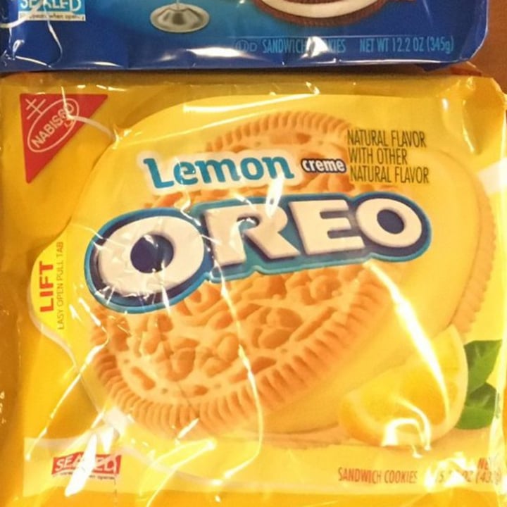 photo of  Mondelēz International Lemon Flavor Creme shared by @diegolisma on  02 May 2022 - review