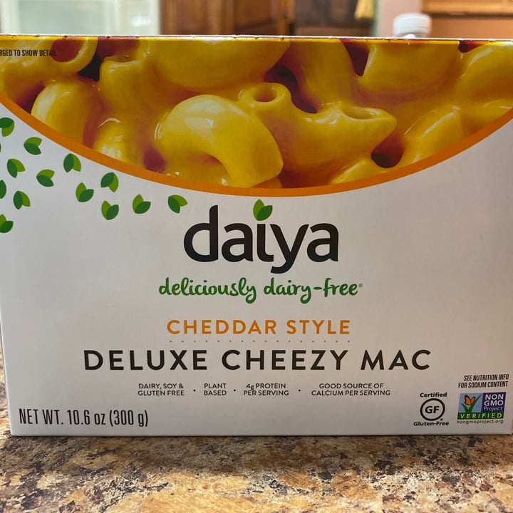 photo of Daiya Cheddar Style Deluxe Cheezy Mac shared by @evyndella on  31 May 2020 - review