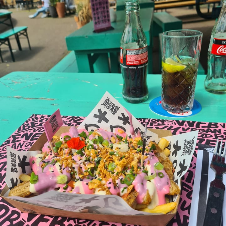 photo of Vegan Junk Food Bar Iconic rainbow fries shared by @ishara- on  18 Oct 2021 - review