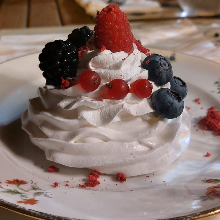 photo of Sementis pavlova shared by @mandybell on  25 Jun 2022 - review