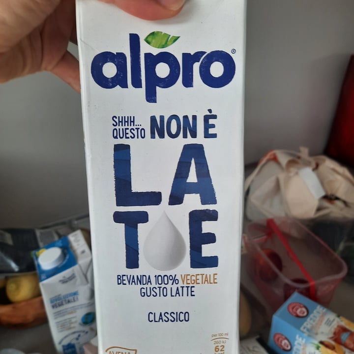 photo of Alpro This is Not Milk Classic Questo Non è Late Classico shared by @sahyarastanislao on  06 Jul 2022 - review
