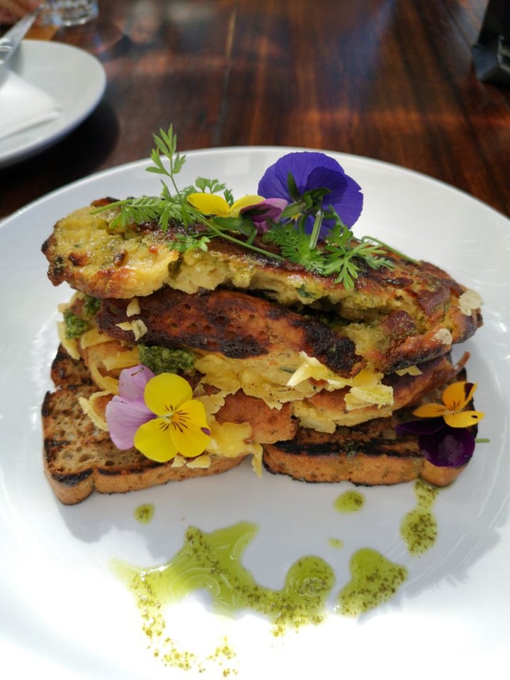 photo of The Courtyard Café Courtyard vegan omelette shared by @isabellasimoes on  02 Jul 2019 - review