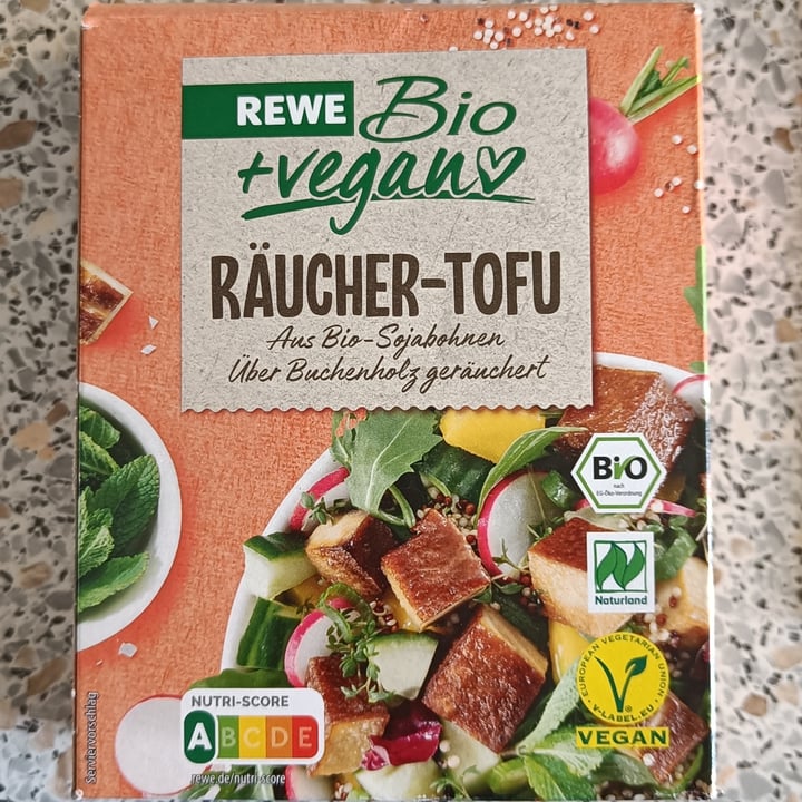 photo of Rewe Bio Räucher-Tofu shared by @tartarinielisa on  24 Nov 2022 - review