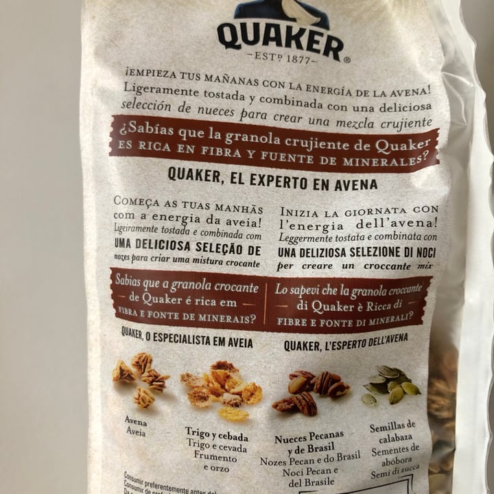 photo of Quaker Granola de avena crujiente shared by @pbsofia on  27 Apr 2021 - review