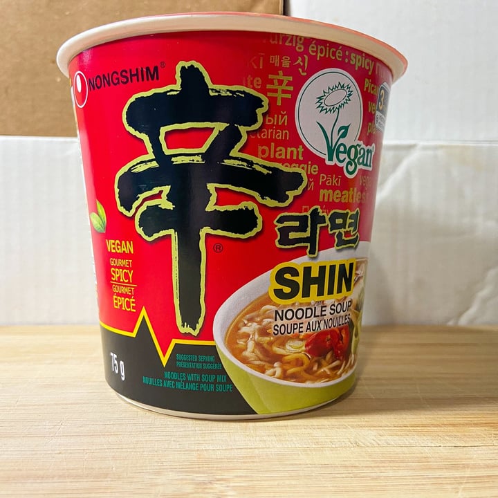 photo of NONGSHIM (농심) Gourmet spicy shin ramyun noodle shared by @vbolieuv on  11 Oct 2022 - review