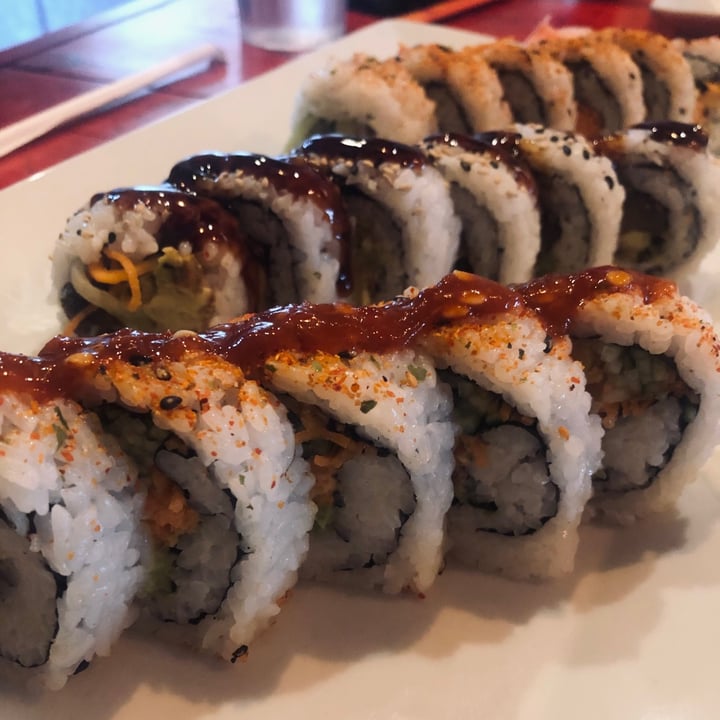 review photo of Sticky Rice Club Vegan Crunch Roll shared by @maayasaurus on 04 Apr 2021 - review