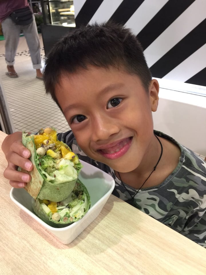 photo of SaladStop! Create Your Own shared by @ronafide on  08 Sep 2019 - review