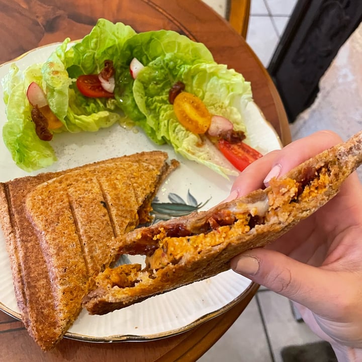 review photo of Les Ronrons Des Chartrons Croque soleil shared by @coraleeats on 14 Jan 2023 - review