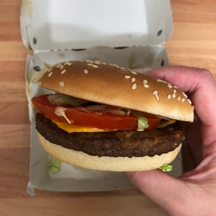 photo of McDonald’s McPlant shared by @jessskh on  15 Dec 2021 - review