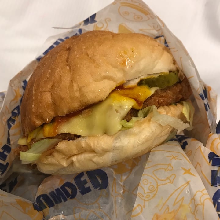 photo of THUNDER VEGAN FOOD Burger Old Skool shared by @juliprisma on  12 Nov 2021 - review