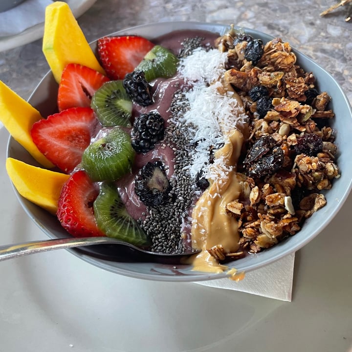 photo of Empire Café Acai Bowl shared by @egunn20 on  06 Sep 2021 - review