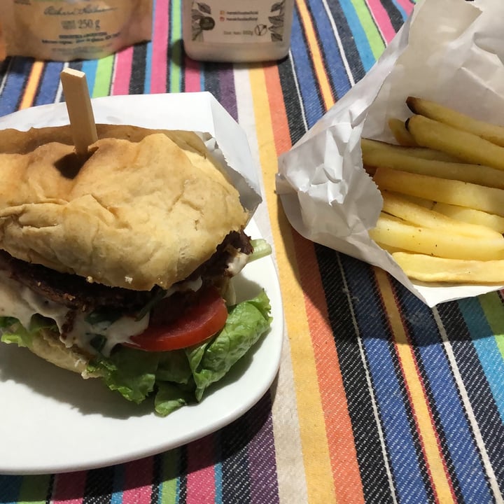 photo of Hope Vegan Bar Hamburguesa Completa shared by @ailincufre on  16 Aug 2021 - review