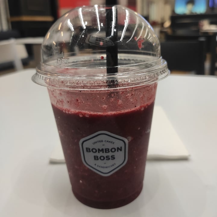 photo of Bombon Boss Smoothie Fresa Y Frambuesas shared by @love-hummingbird on  03 Jun 2022 - review