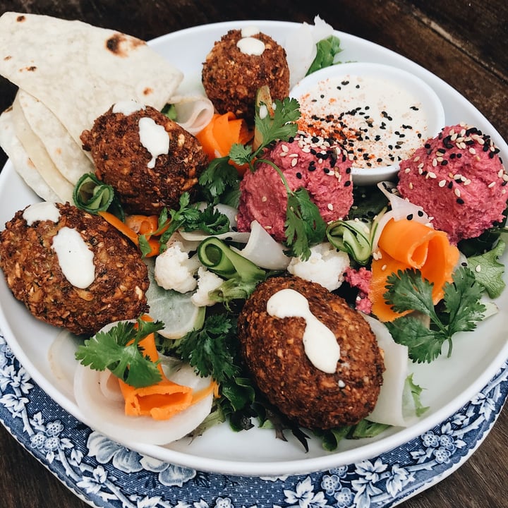 photo of chaya & cacao Restaurant Falafel bowl shared by @thishanabee on  20 May 2021 - review