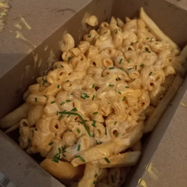 photo of VEGAN FOX Papas Mac And Cheese shared by @chuequita on  24 Feb 2022 - review