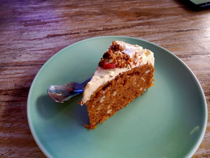 review photo of Vegan Bali Carrot Cake shared by @evevegan on 17 Jan 2020 - review