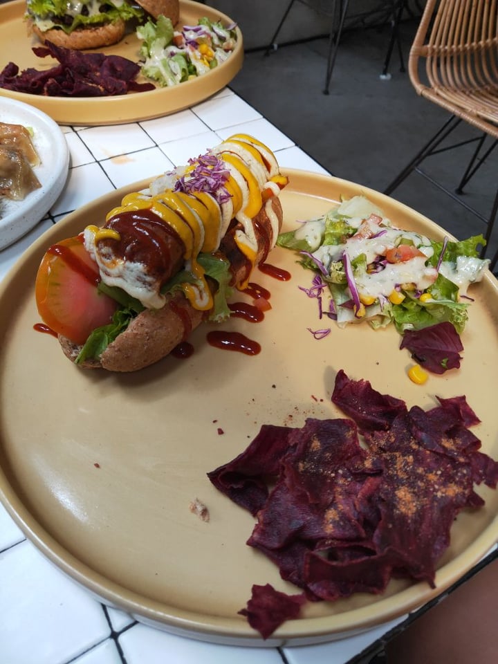 review photo of Burgreens Express Dharmawangsa Vegan Hotdog shared by @graciousmay on 09 Dec 2019 - review