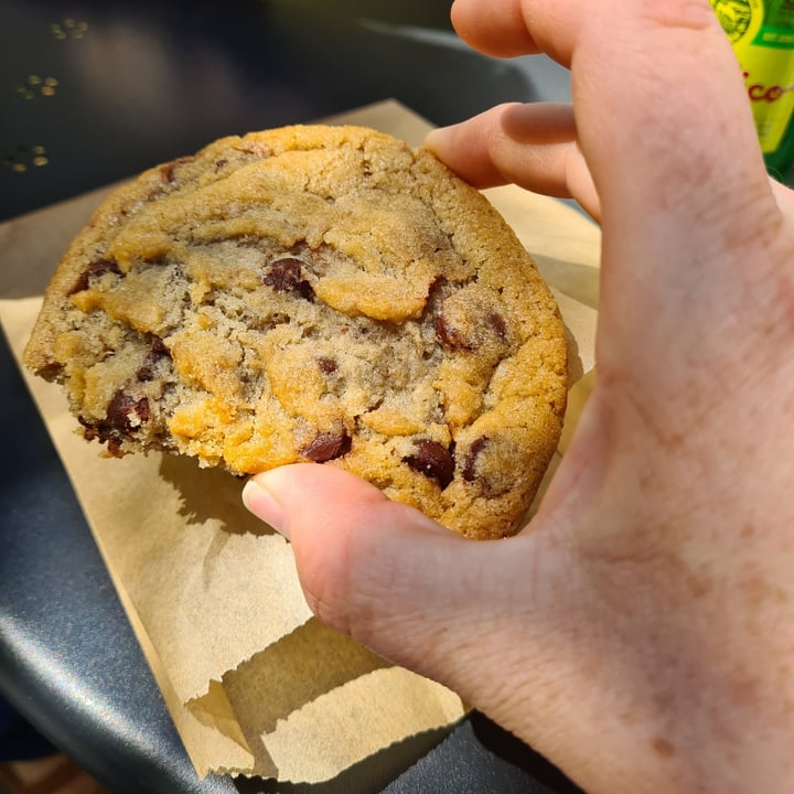 photo of The Butcher’s Son Salted Chocolate Chip Cookie shared by @sofihuasteca on  30 Aug 2022 - review