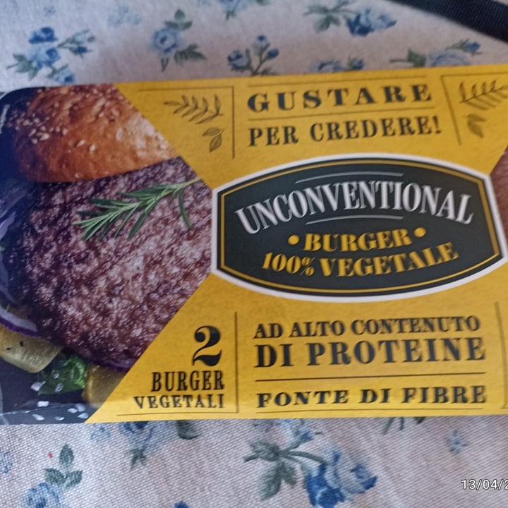 photo of Unconventional Burger Vegetale Classico - Classic Burger shared by @claudietta84 on  14 Apr 2022 - review