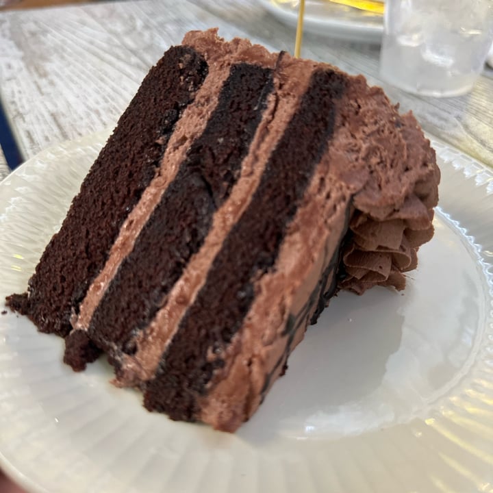 photo of Innocent Yesterday chocolate Cake shared by @beatrizvegan on  23 Sep 2022 - review